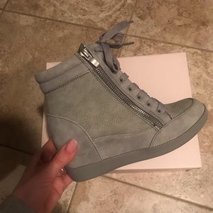 Snake print wedge sneaker